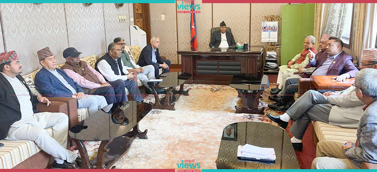 कांग्रेससहित विपक्षी दलको बैठक जारी