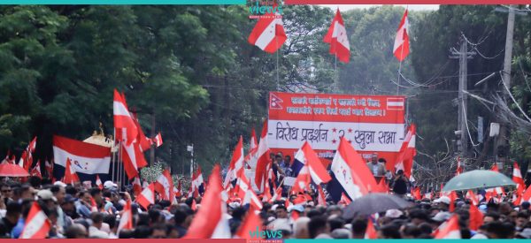 सरकारविरुद्ध सडकमा कांग्रेस (तस्वीरहरू)