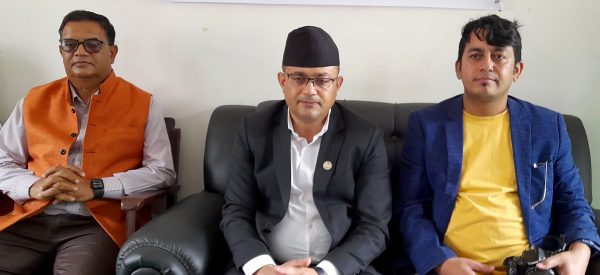 संसदीय समितिमा रवि लामिछानेको नाम नराखी सहमति हुन्छ : कानुनमन्त्री गिरी