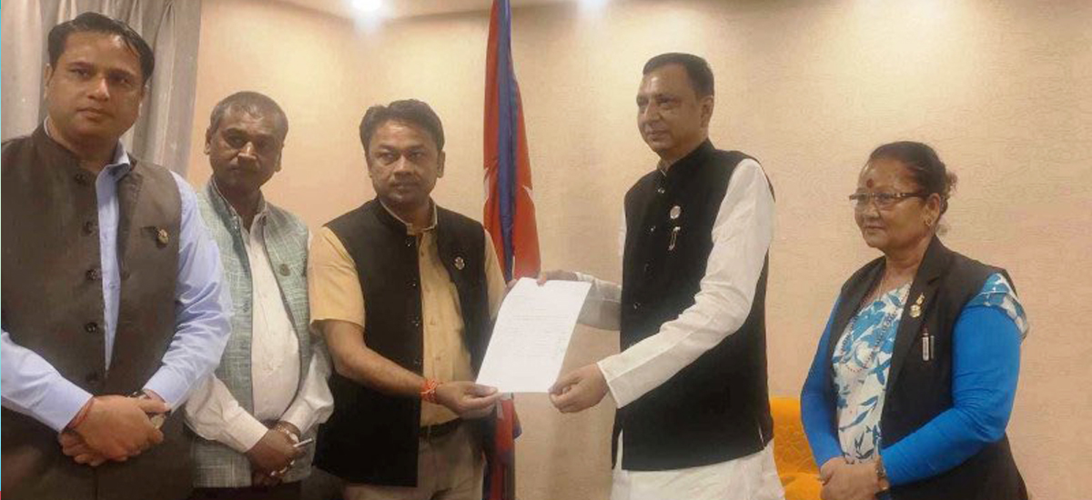 मधेस सरकारबाट एमाले पनि बाहिरियो