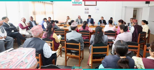 एक ढिक्का भएर बजेटको बचाउ गर्न माओवादी केन्द्रका सांसदलाई प्रचण्डको निर्देशन