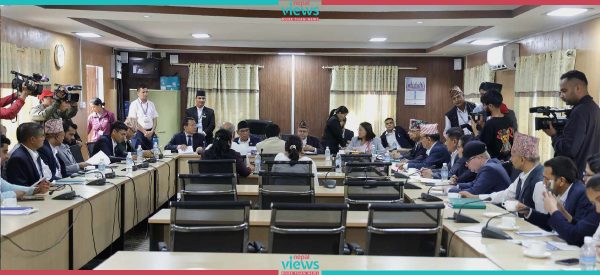संसदीय समितिका सभापतिहरूसँग सभामुख घिमिरेको छलफल