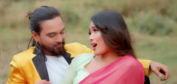 ‘तिमी फूल बनेर फुलिदिनू’ बजारमा (भिडिओसहित)