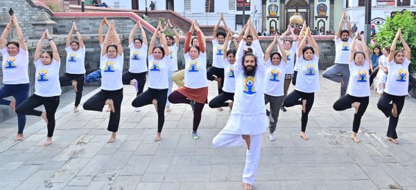 योग दिवसको अवसरमा भारतीय राजदूतावासको ‘कर्टेन रेजर’ कार्यक्रम (तस्वीरहरू)