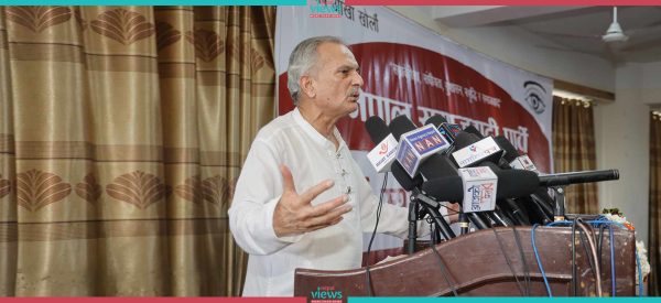 नयाँ नेतालाई बाबुरामको सुझाव- पुराना नेताहरू धृतराष्ट्र बनिसक्नुभयो, बाहुपाशमा धेरै नकस्सिनुहोला