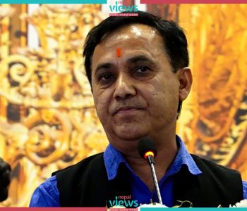 सगरमाथा आरोहण गर्दै काङ्ग्रेस महामन्त्री शर्मा