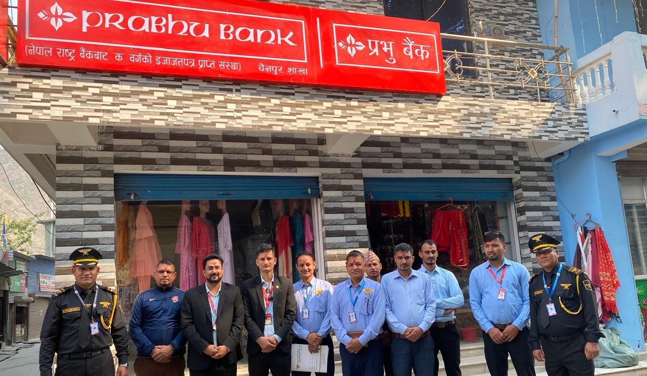 प्रभु बैंकको नयाँ शाखा बझाङको चैनपुरमा 