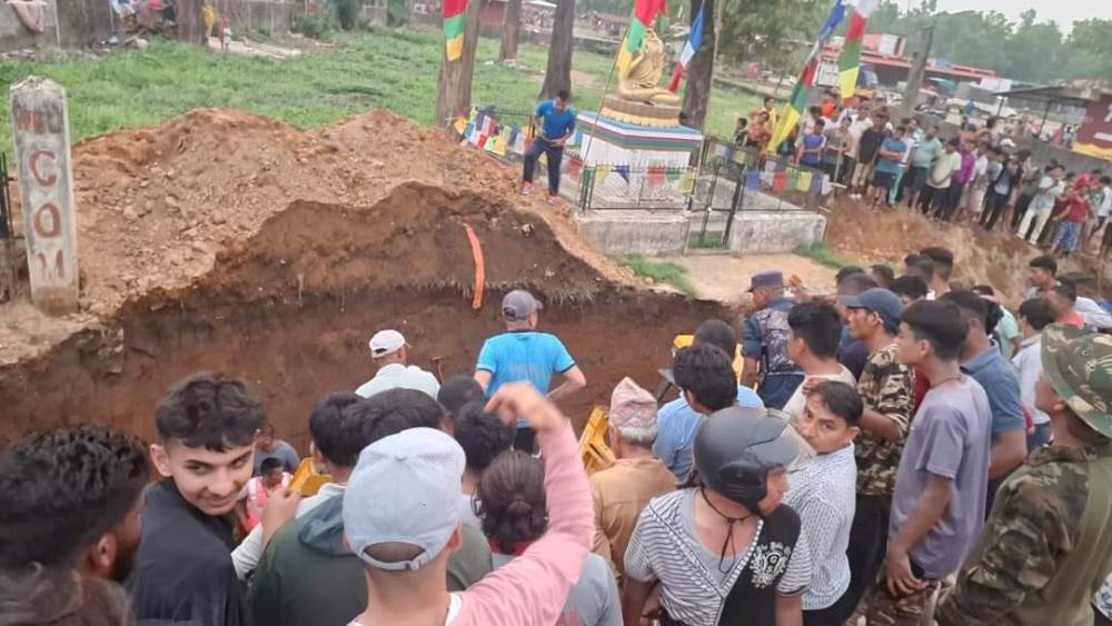 कावासोतीमा नाला खन्नेक्रममा पुरिएर तीन महिलाको मृत्यु