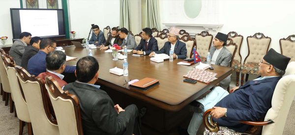 पोखरा र भैरहवा विमानस्थल पूर्ण क्षमतामा सञ्चालन गर्न प्रधानमन्त्रीले गरे छलफल