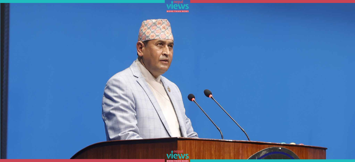 कमजोर सचिवलाई प्रधानमन्त्री कार्यालयमा थन्काउने पद्धति विकास भयो, यो गलत छ : खतिवडा