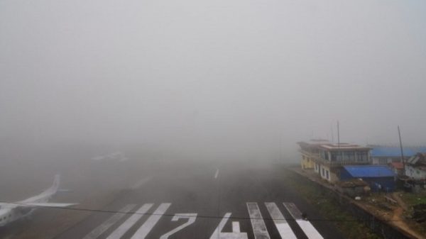 हुस्सुका कारण लुक्लामा हवाई उडान दस दिनदेखि ठप्प, पर्यटकलाई फर्किन सास्ती