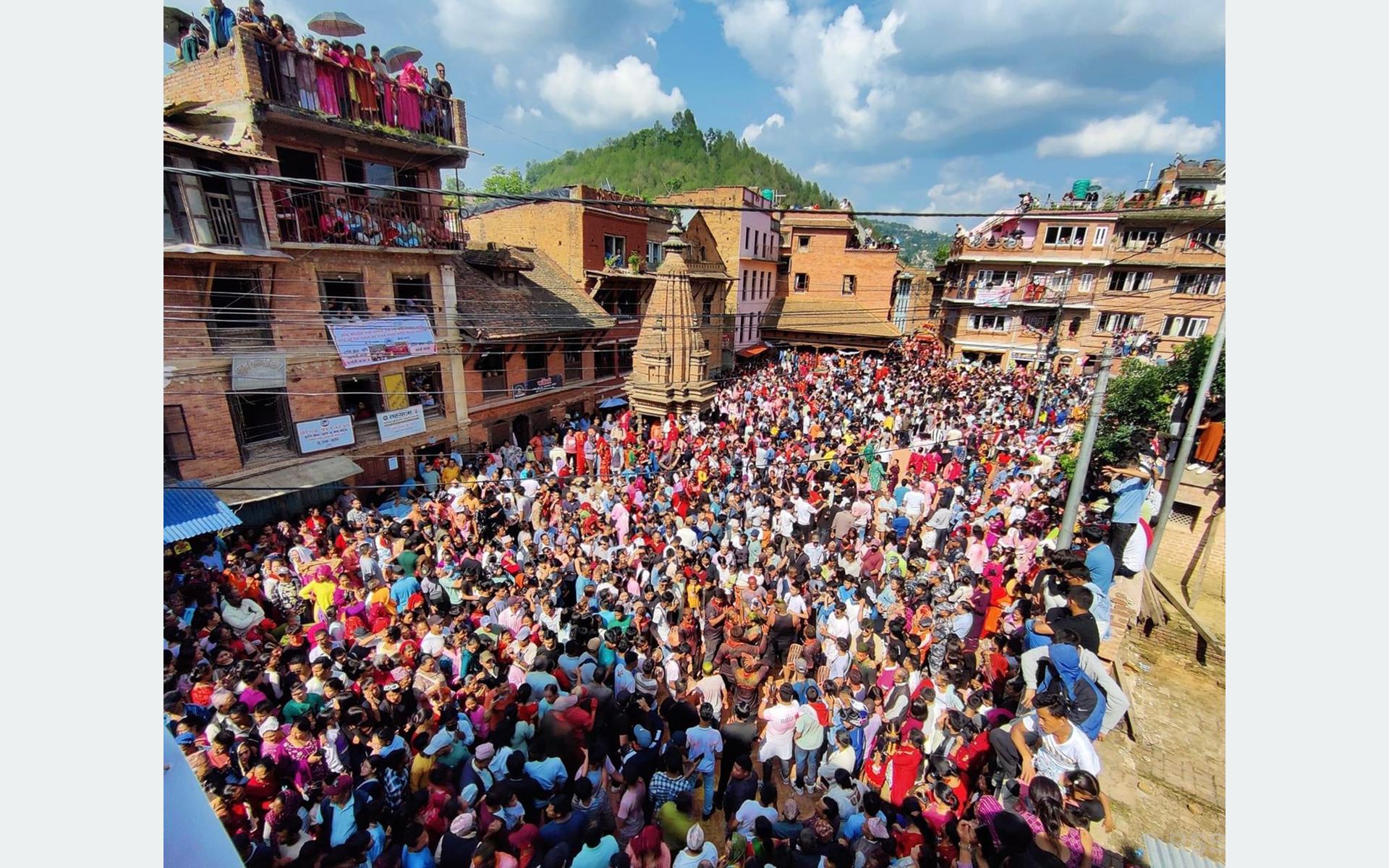 पनौतीमा देवताबीच यौन क्रियाकलाप दर्शाउने  हिलेजात्रा सम्पन्न