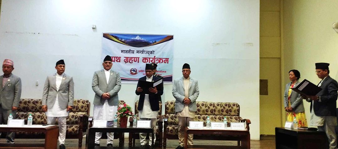 सर्वोच्चले फर्काइदियो देवकोटाको मन्त्री पद, लिए शपथ