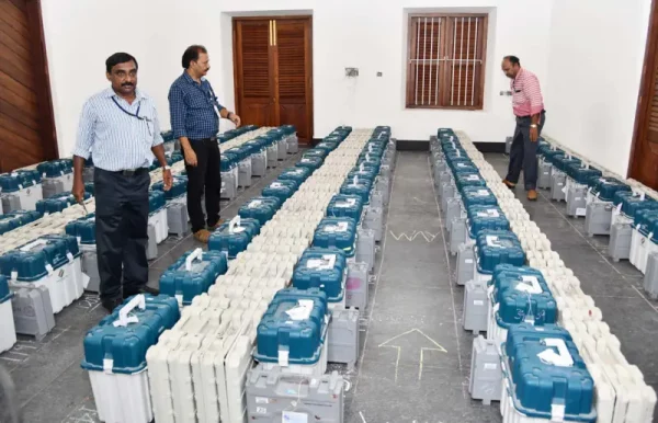 लोकसभा निर्वाचनको मत गणनामा मोदी नेतृत्वको एनडीए अगाडि, विपक्षी गठबन्धन पनि मजबुत