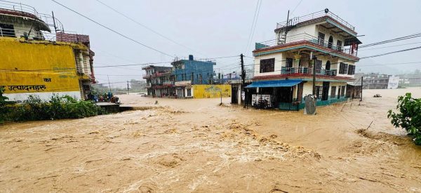 म्याग्दे खोलाको बाढीले घुम्तीका घर डुबानमा, मर्स्याङ्दीले सतर्कता तह पार गर्‍यो