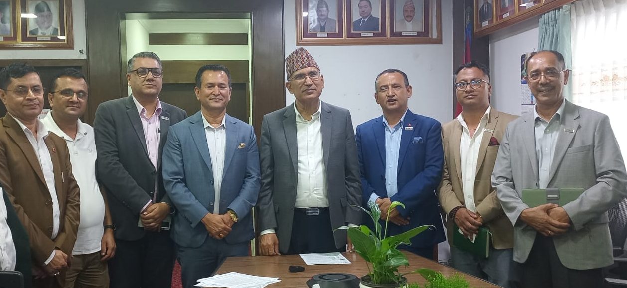 उर्जा उत्पादकहरुको मनोबल कमजोर नबनाउने अर्थमन्त्री पौडेलको आश्वासन, इप्पानले सम्झायो ५ बुँदे माग