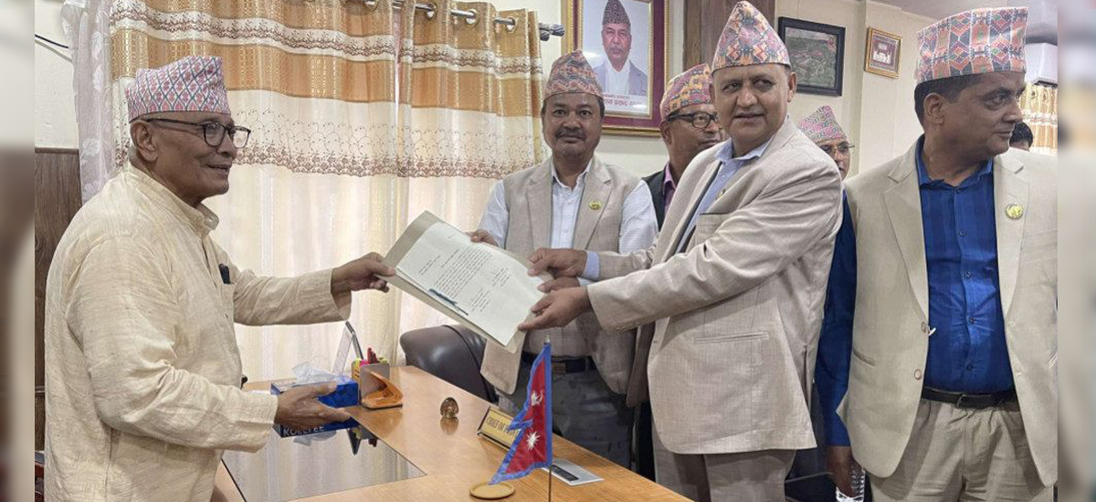 लुम्बिनीको मुख्यमन्त्रीमा चेतनारायण आचार्य नियुक्त