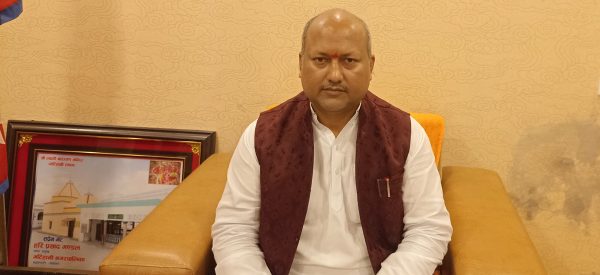 मुख्यमन्त्रीको छड्के जाँचमा अस्पतालमा चिकित्सक भेटिएनन्
