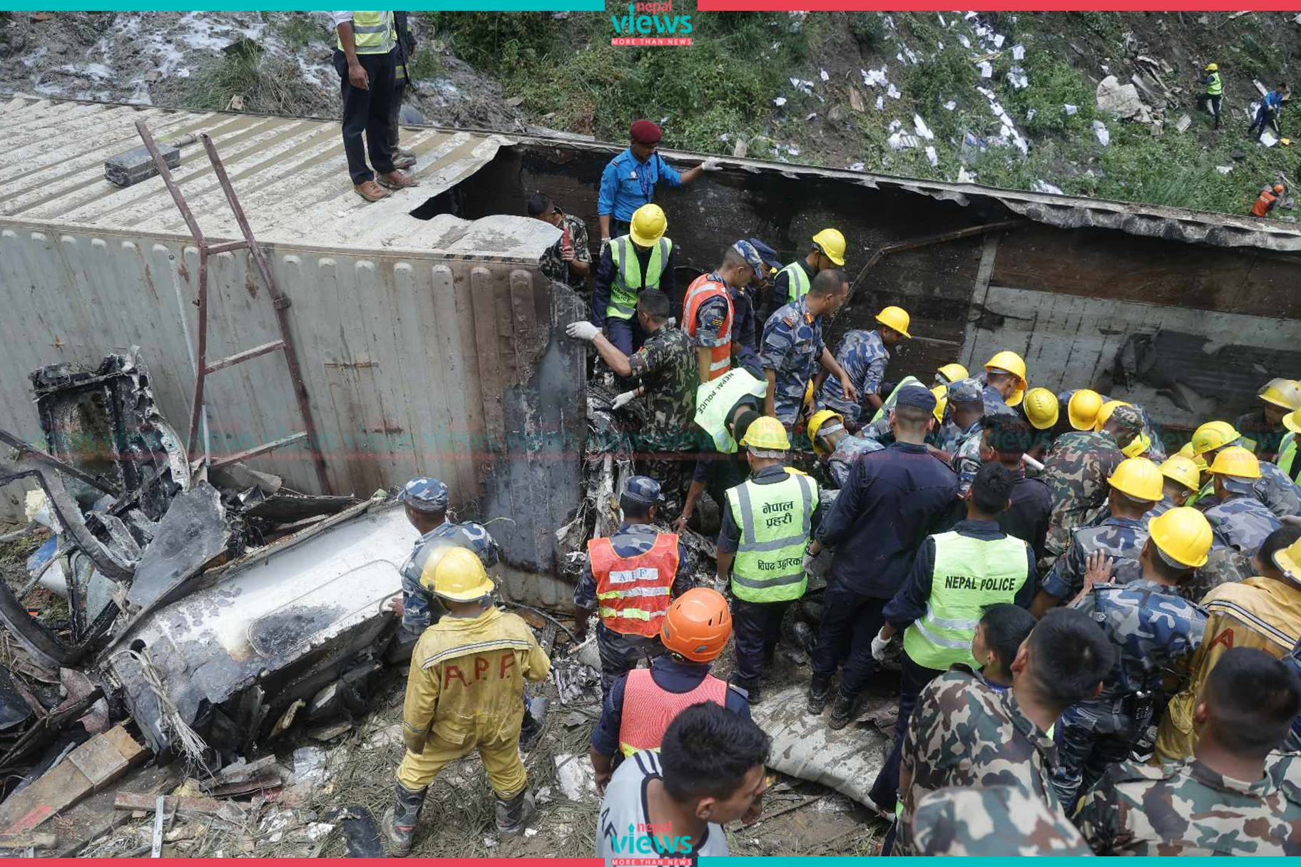 सौर्य एयरलाइन्सको विमान दुर्घटनामा मृत्यु भएका १७ जनाको शव आफन्तले बुझे
