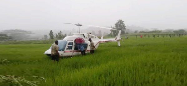 खराब मौसमका कारण सशस्त्रका असई बोकेको हेलिकोप्टर धानखेतमा अवतरण