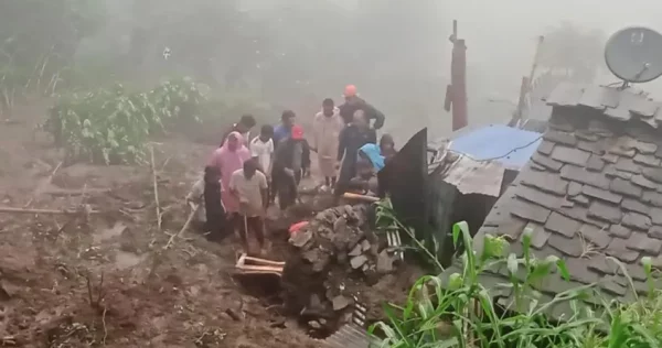 पहिरोले घर बगाउँदा म्याग्दीमा दम्पत्तीको मृत्यु