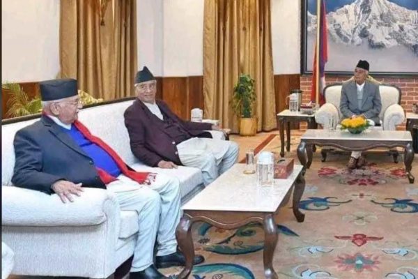प्रधानमन्त्रीमा ओलीको दाबी पेस