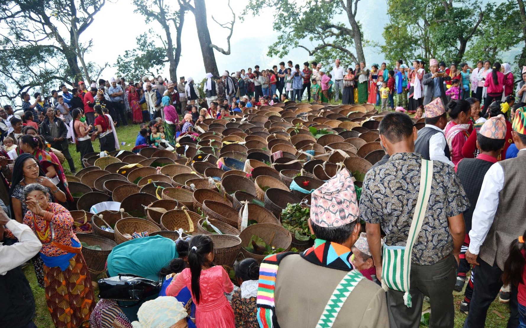 ढ्वाङकुम पर्व मनाउँदै वाम्बुले राई समुदाय