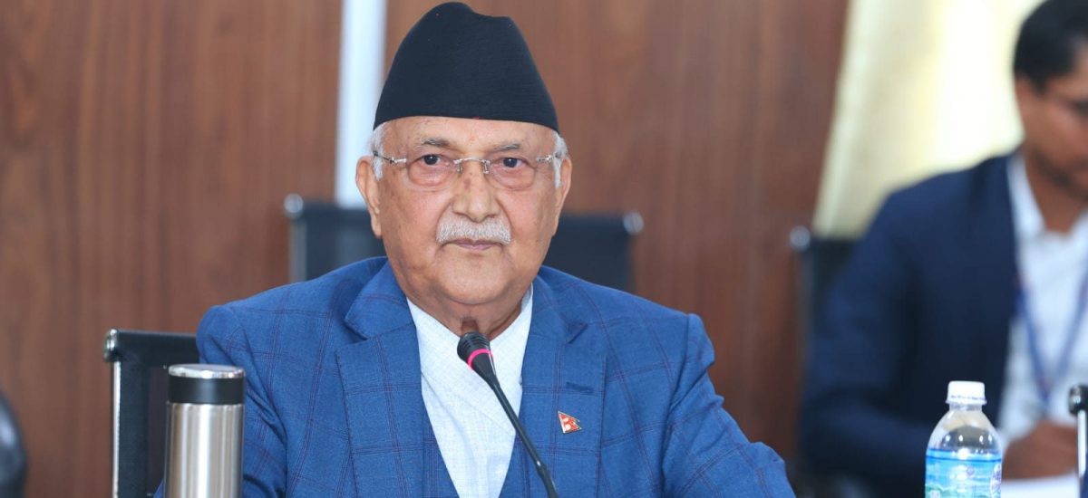 प्रधानमन्त्री ओली भलिबल खेल हेर्न साँझ त्रिपुरेश्वर जाने