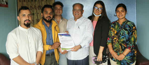 बंगलादेशबाट फर्केका विद्यार्थीलाई देशभित्रै इन्टर्नको व्यवस्था मिलाउन पहल गर्छु : प्रचण्ड