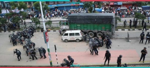 गठ्ठाघर दुर्घटना : स्कुटर चालकको शव उठाइयो (तस्वीरहरू)