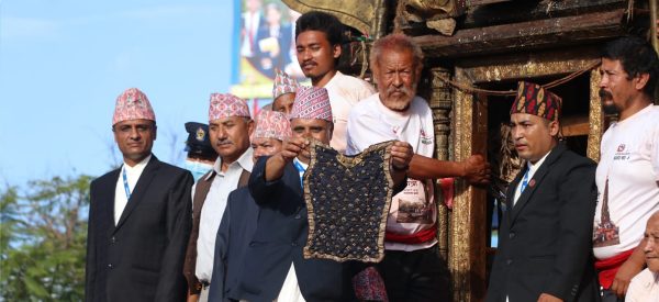 रातो मच्छिन्द्रनाथको रत्नजडित भोटो देखाइयो