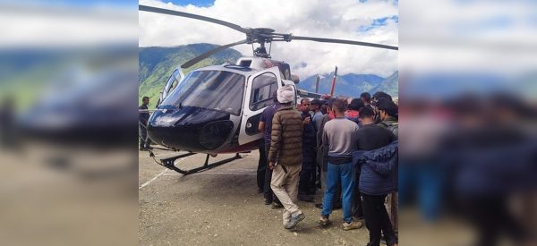 हुम्ला जीप दुर्घटना : घाइतेलाई थप उपचारका लागि सुर्खेत ल्याइयो