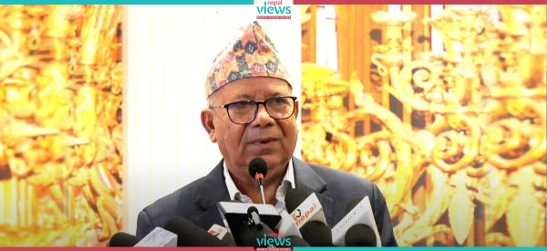 देउवा उपस्थित मञ्चमा माधवको भाषण- मध्यरातमा दुईवटा नेताले हस्ताक्षर गरेर हुनेवाला केही छैन