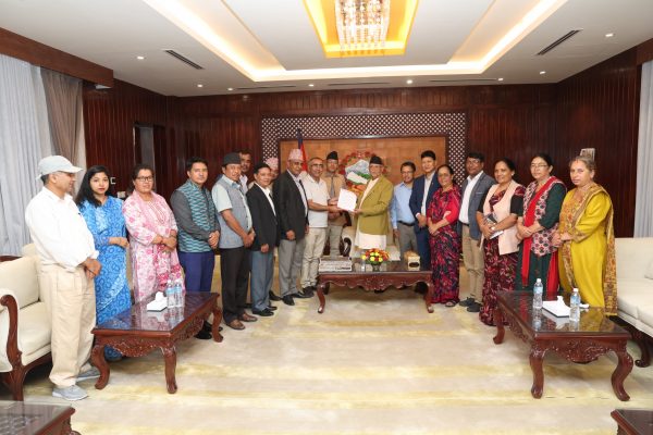 खोला किनारमा भवन बनाउन नदिने सर्वोच्चको फैसलामा न्यायिक पुनरावलोकन गर्न प्रधानमन्त्रीसँग एमालेको माग