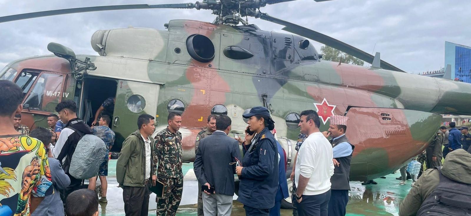 रोशीमा फसेकाको उद्धारार्थ हेलिकोप्टर परिचालन