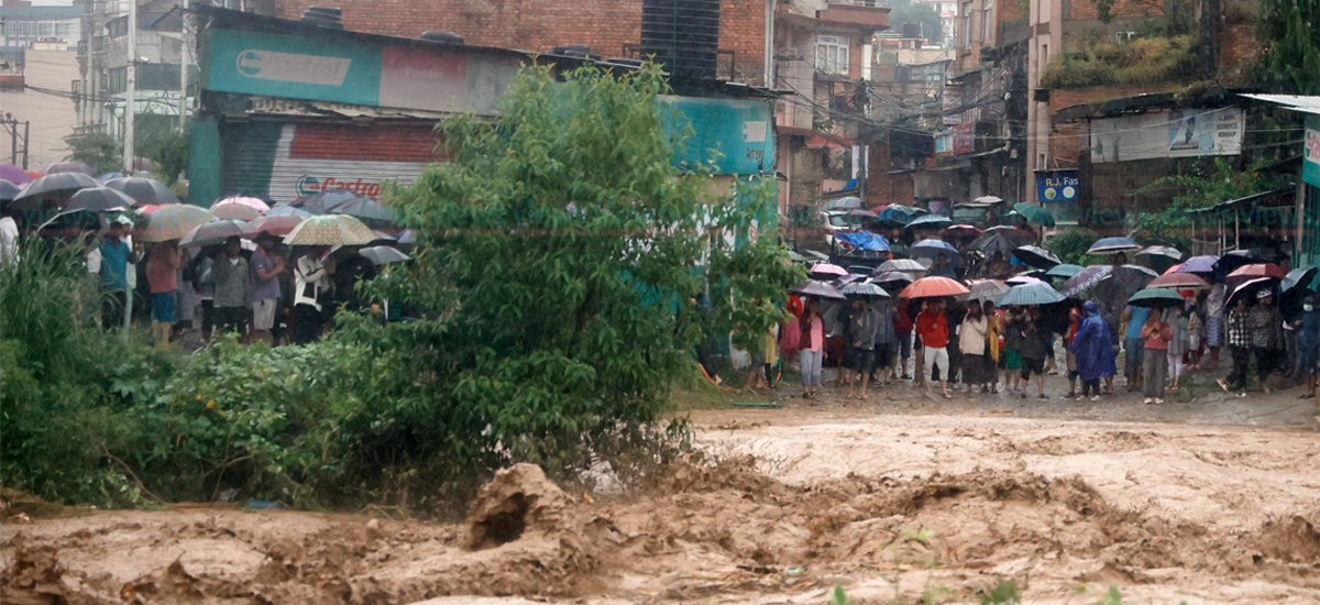 बाढी पहिरोबाट मृत्यु हुनेको संख्या दुई सय पुग्यो, २६ जना अझै बेपत्ता