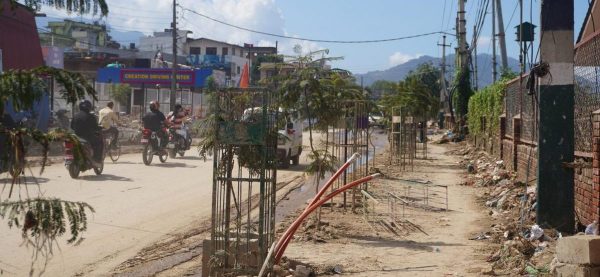 बागमती करिडोरमा हिलो र धुलो, यात्रा असहज