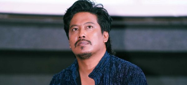 हल सञ्चालकसँग जङ्घिए निश्चल, भने- अकुपेन्सी ‘आलु’ हुँदा पनि हिन्दी फिल्मलाई नै शो दिइराख्नू