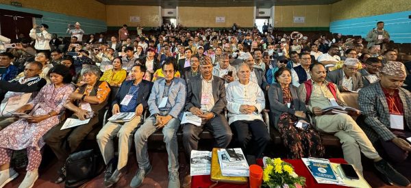 बाबुराम नेतृत्वको पार्टीले फेर्‍यो नाम र झण्डा, ११ सदस्यीय पदाधिकारी हुने