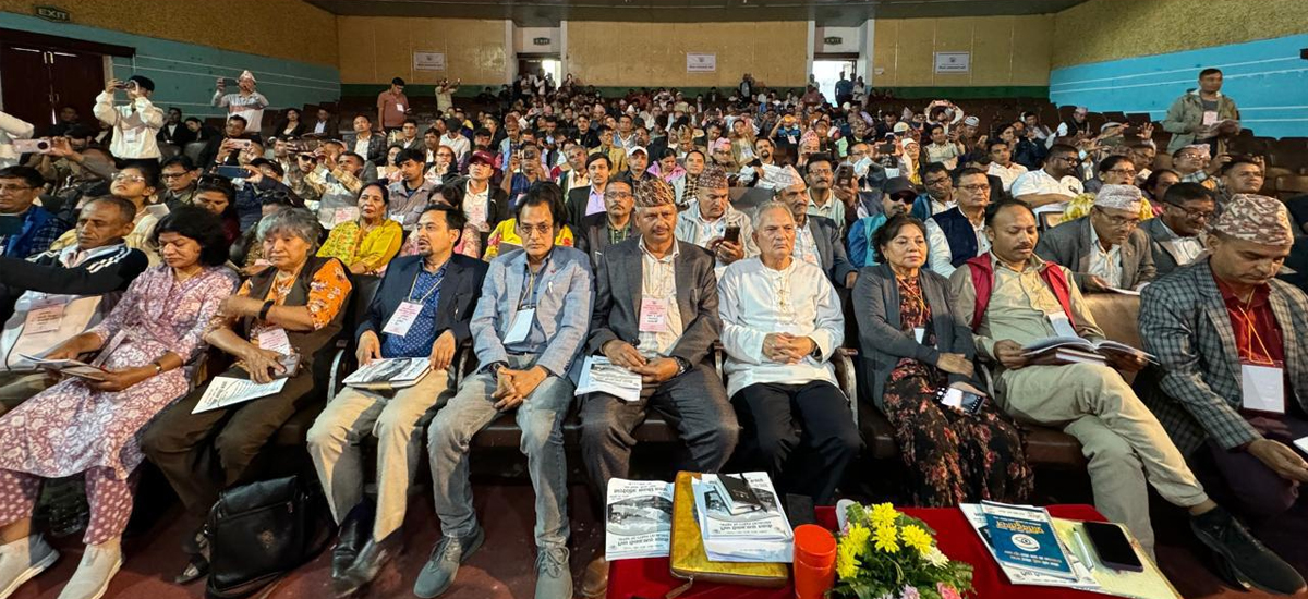 बाबुराम नेतृत्वको पार्टीले फेर्‍यो नाम र झण्डा, ११ सदस्यीय पदाधिकारी हुने
