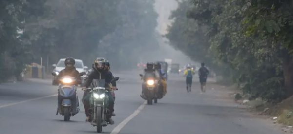दिल्लीमा वायु प्रदूषण अत्यधिक, सास फेर्न पनि मुस्किल