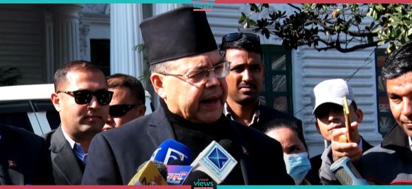 बीआरआई लिनुपर्छ, लोन लिनुहुन्न भन्नु पूर्वाग्रह हो : झलनाथ खनाल