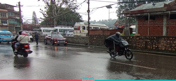 काठमाडौंमा बिहानैदेखि वर्षा
