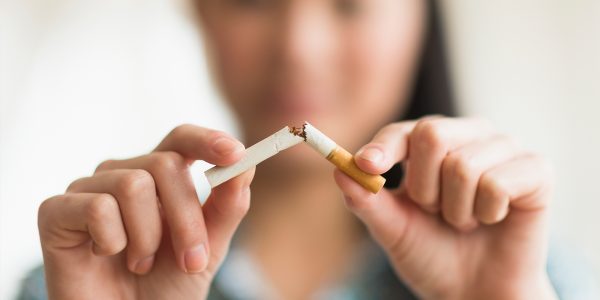 धुमपान नगर्ने मानिसलाई पनि किन हुन्छ फोक्सोको क्यान्सर ?