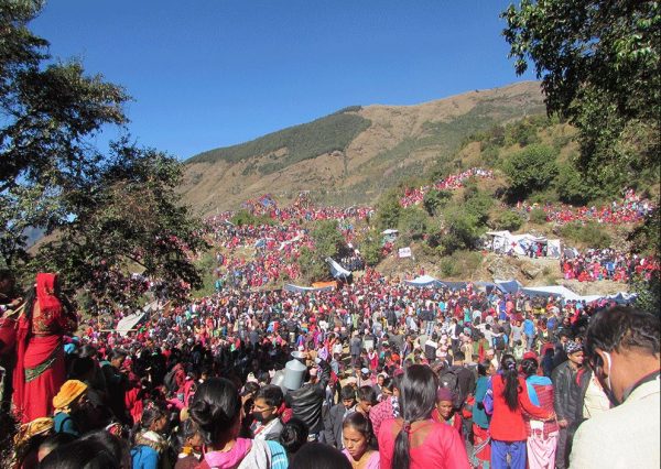 डिग्रे मेला सम्पन्न, एक लाखभन्दा बढी दर्शनार्थीले गरे पुजापाठ