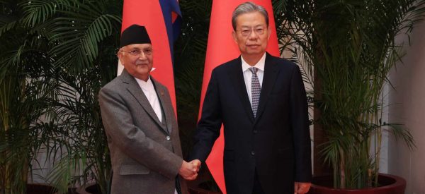 प्रधानमन्त्री ओली र चिनियाँ कम्युनिष्ट पार्टीका स्थायी कमिटी अध्यक्ष लेजिबीच भेटवार्ता