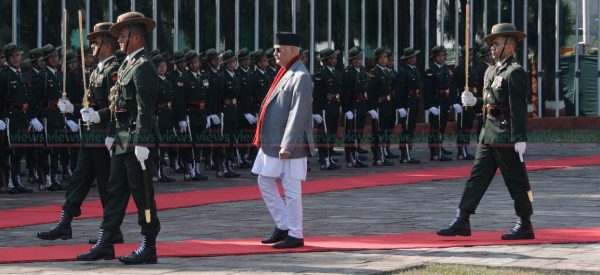 स्वदेश फर्किए प्रधानमन्त्री ओली