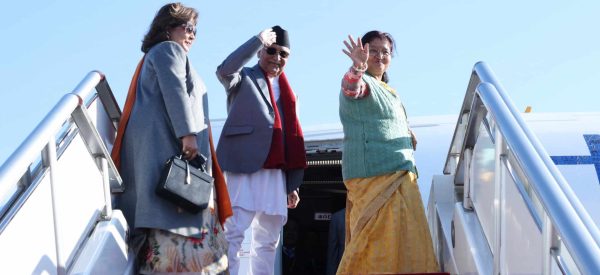 चीनबाट हिँडे प्रधानमन्त्री ओली, दिउँसो साढे २ बजे काठमाडौं आइपुग्ने