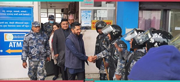रवि लामिछानेलाई पत्नी र कानून व्यवसायीको जिम्मा लगाइयो