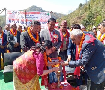 विशिष्टको सुविधा घटाएर जनताको सुविधा बढाउनु पर्छ : डा. भण्डारी